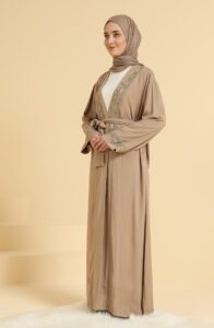 عبايات تخرج فخمه 2025